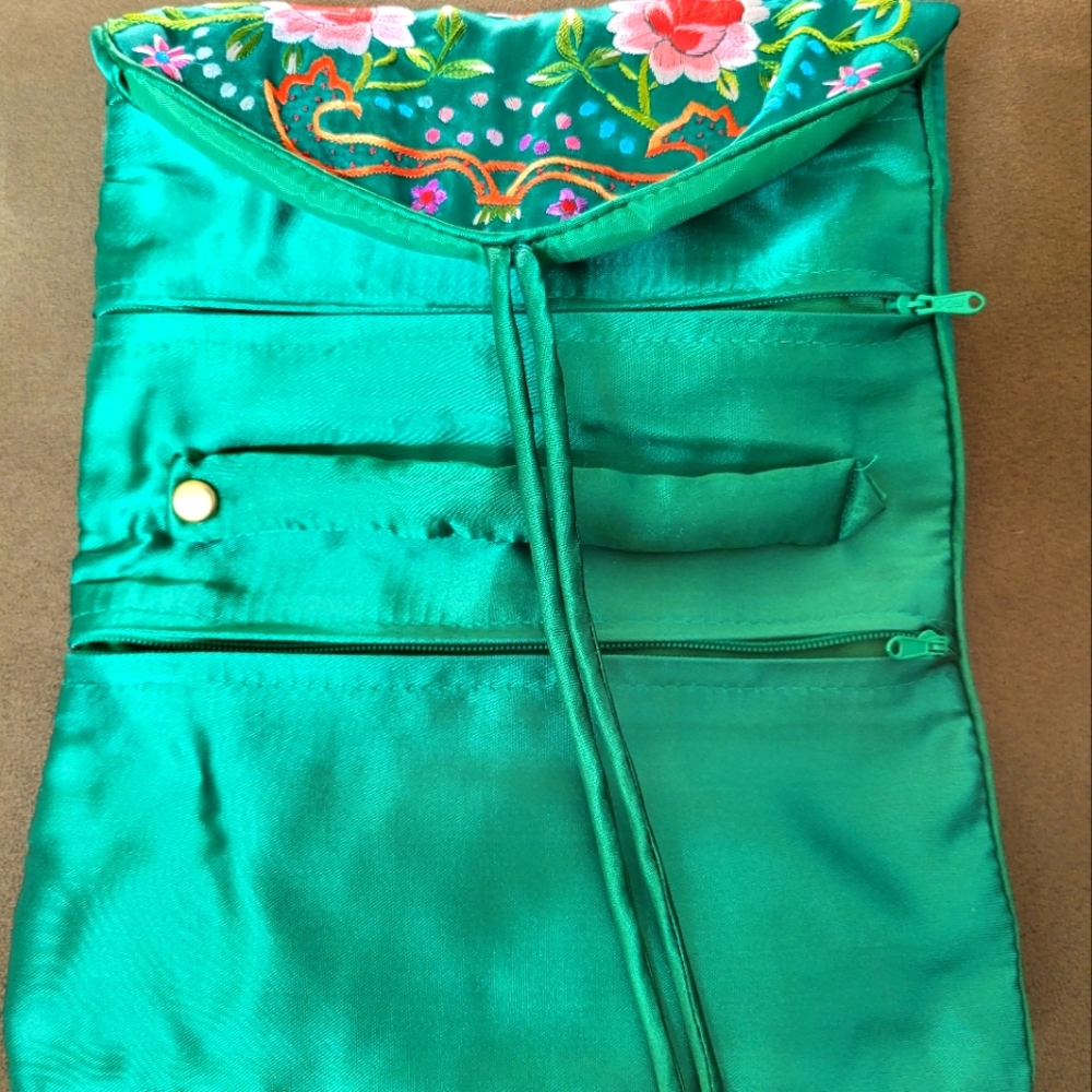 Jewelry travel case